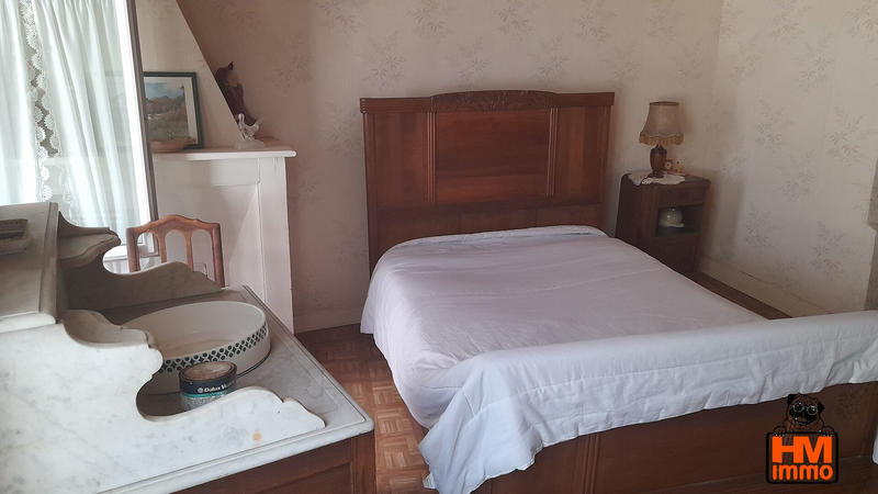 Maison - 180 m² - 7 pièces