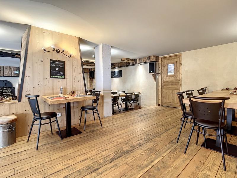 Fonds de commerce - 220 m²