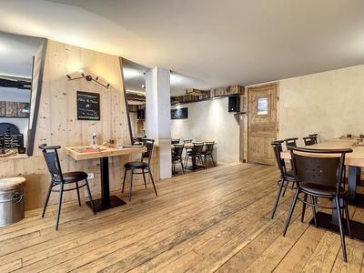 Fonds de commerce - 220 m²