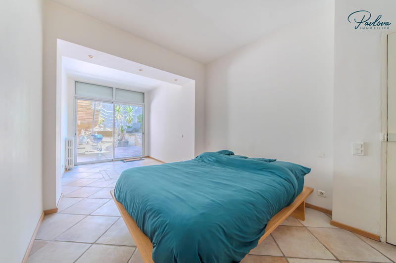 Maison - 203 m² - 6 pièces