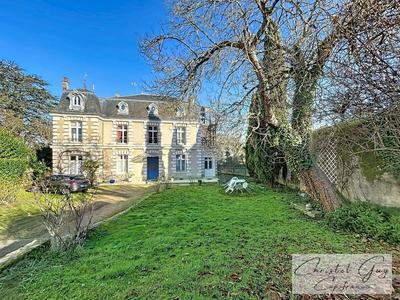 Maison bourgeoise - 337 m² - 10 pièces