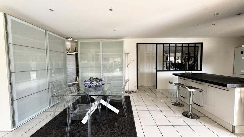 Maison contemporaine - 130 m² - 4 pièces