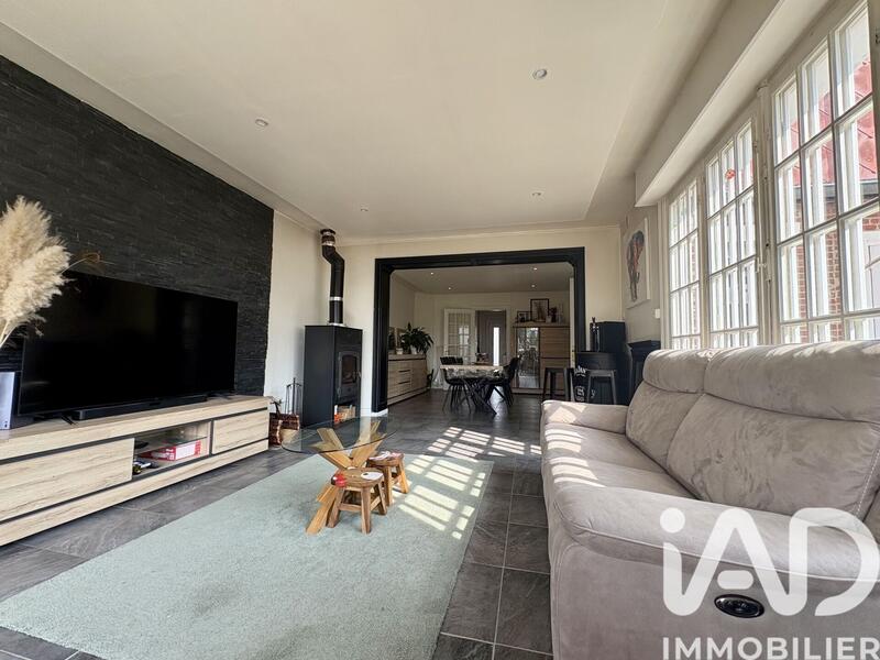 Maison - 166 m² - 8 pièces