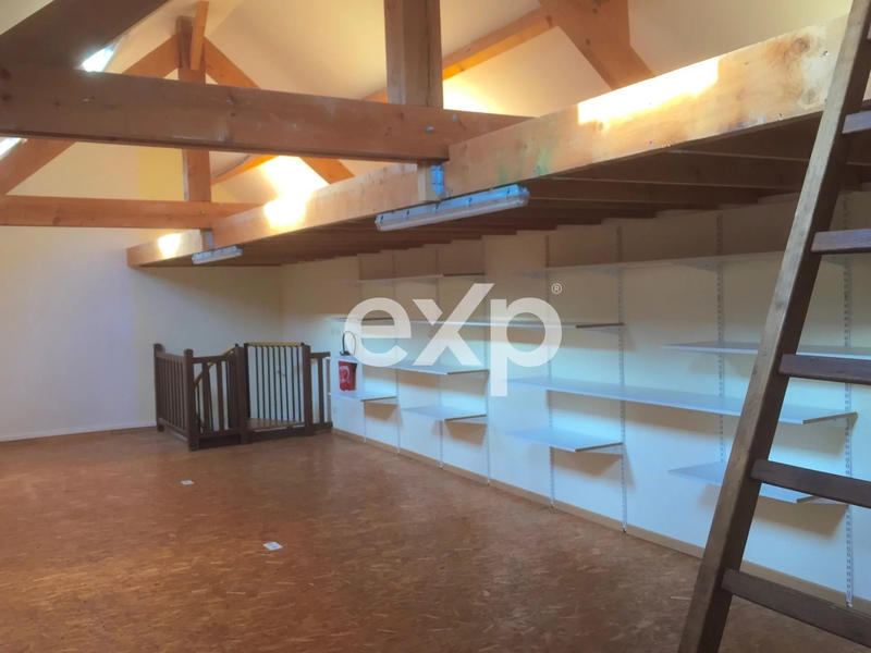 Maison - 619 m² - 21 pièces