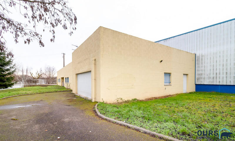 Local d'activités - 3 383 m²