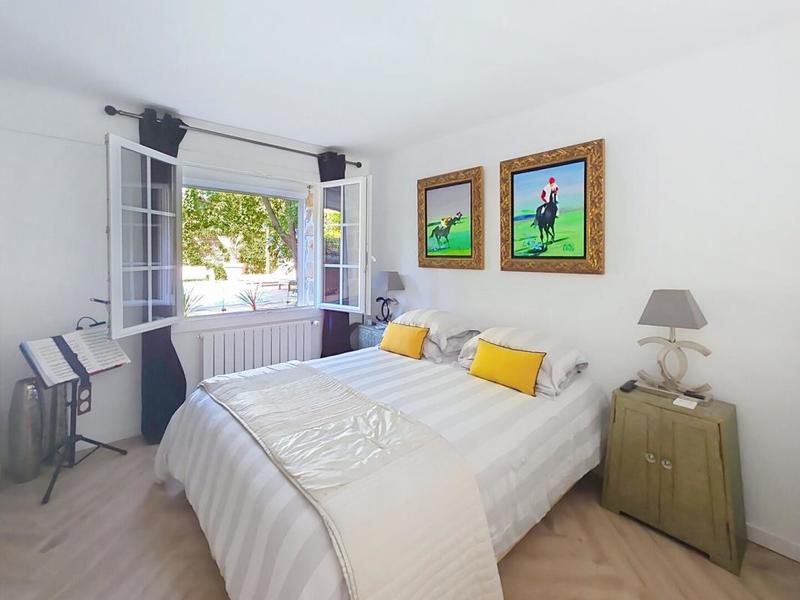 Villa - 172 m² - 6 pièces