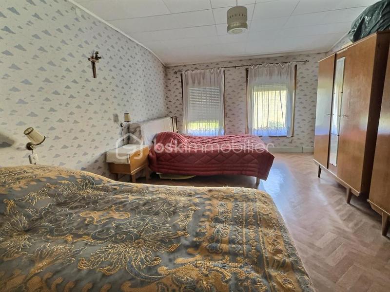 Maison - 176 m² - 8 pièces