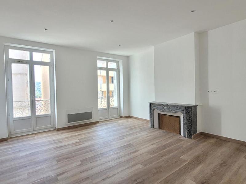 Appartement - 96 m² - 3 pièces
