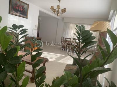 Appartement - 98 m² - 4 pièces