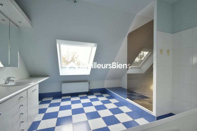 Maison - 175 m² - 6 pièces