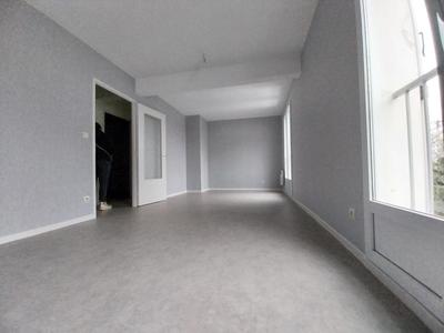 Maison - 87 m² - 4 pièces