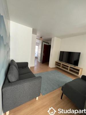 Appartement - 80 m² - 5 pièces