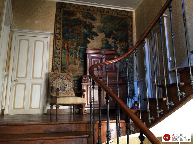 Maison - 420 m² - 13 pièces