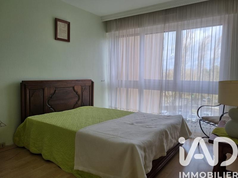 Appartement - 96 m² - 5 pièces