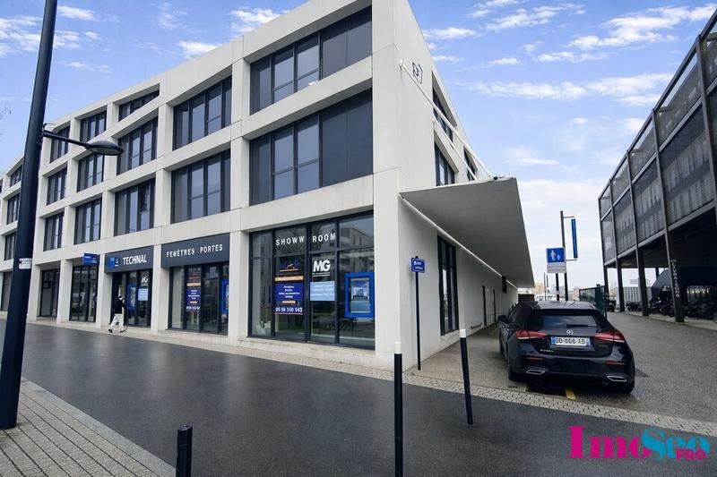 Local commercial - 202 m²