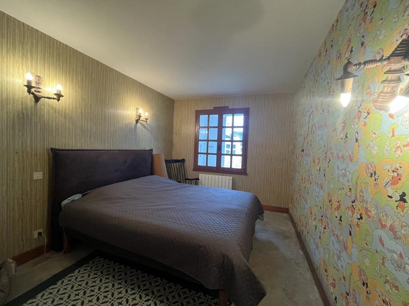 Immeuble - 160 m² - 8 pièces