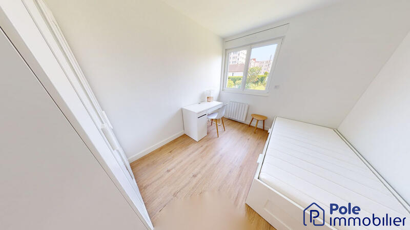 Appartement - 120 m² - 7 pièces