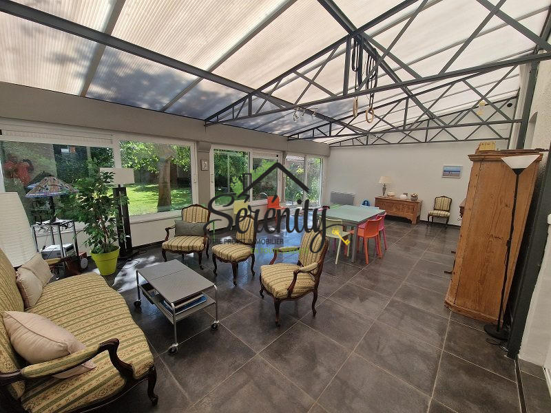 Maison - 287 m² - 10 pièces