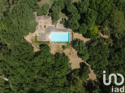 Maison - 246 m² - 7 pièces