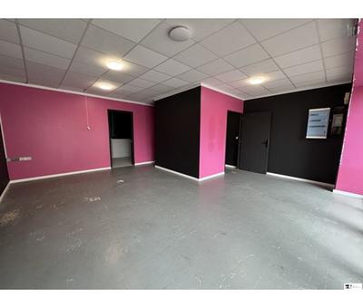 Local commercial - 47 m² - 2 pièces