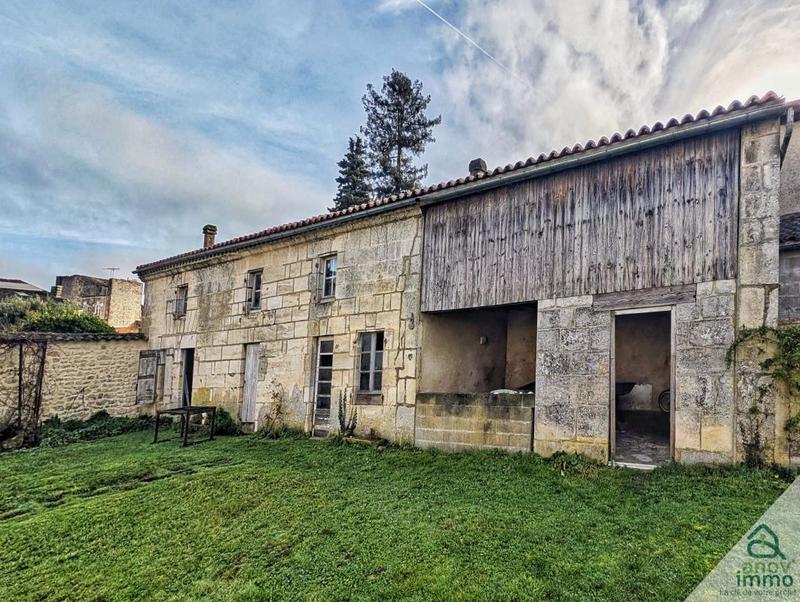 Maison de ville - 234 m² - 9 pièces