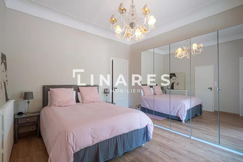 Maison - 306 m² - 6 pièces