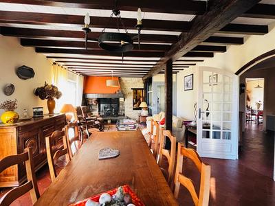 Maison - 156 m² - 5 pièces