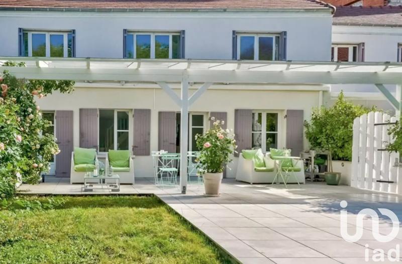 Maison - 193 m² - 7 pièces