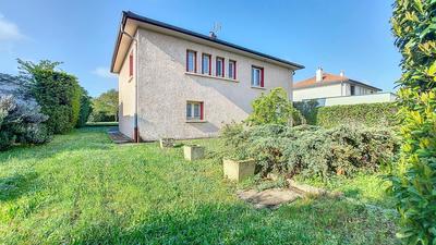 Demeure - 131 m² - 4 pièces