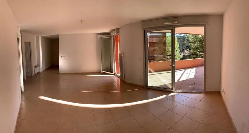 Appartement - 101 m² - 4 pièces