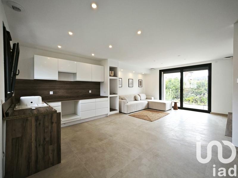 Maison - 94 m² - 4 pièces