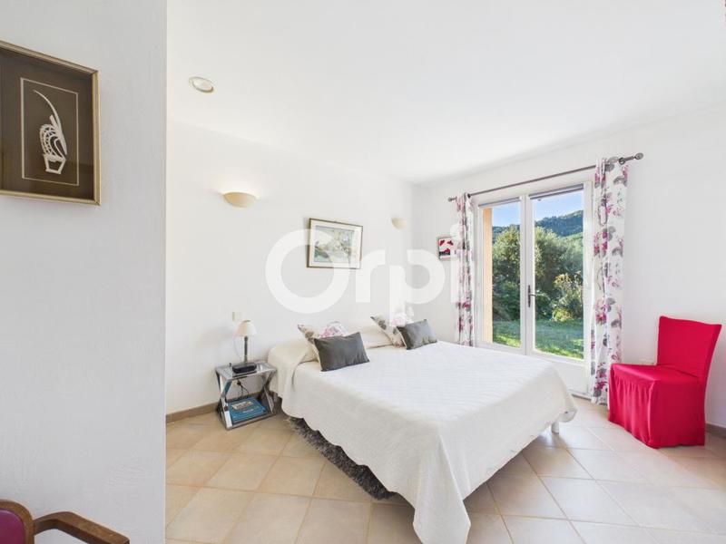 Villa - 148 m² - 5 pièces