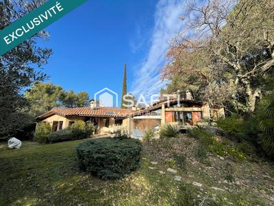 Maison - 175 m² - 10 pièces