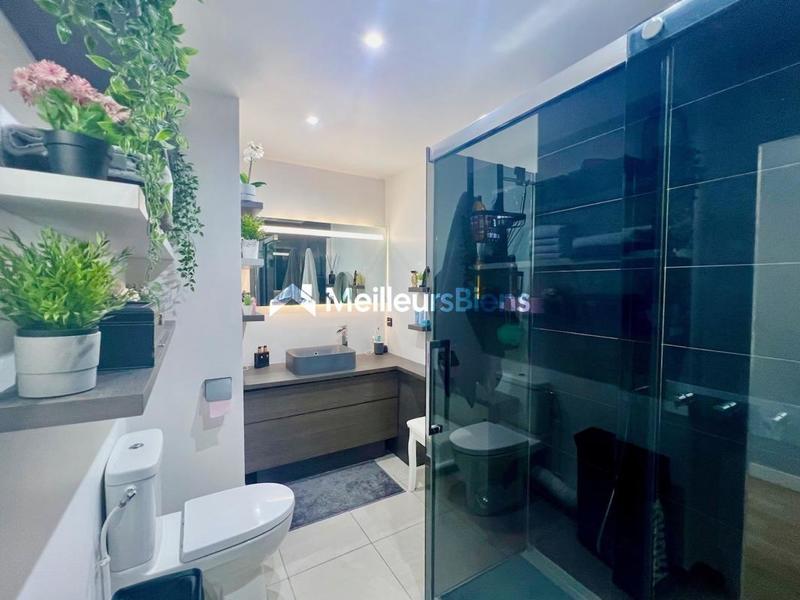 Appartement - 77 m² - 4 pièces