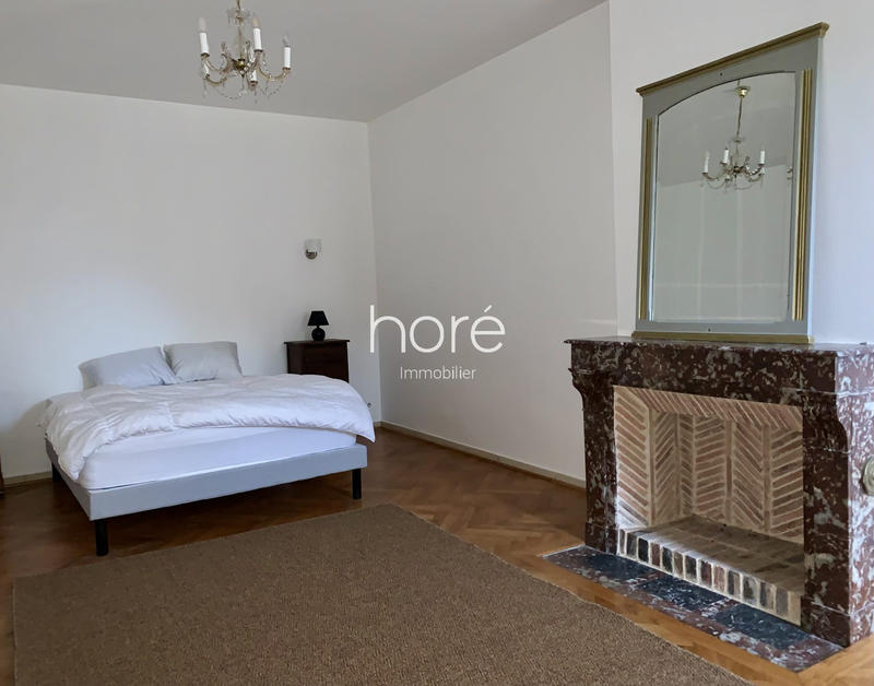 Maison ancienne - 275 m² - 8 pièces