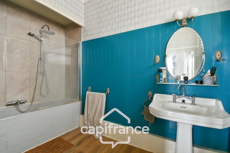 Maison - 190 m² - 7 pièces