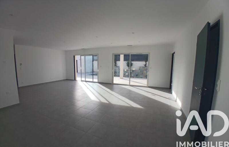 Maison - 122 m² - 5 pièces