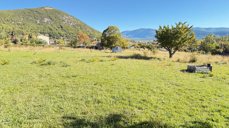 Terrain constructible - 8 085 m²