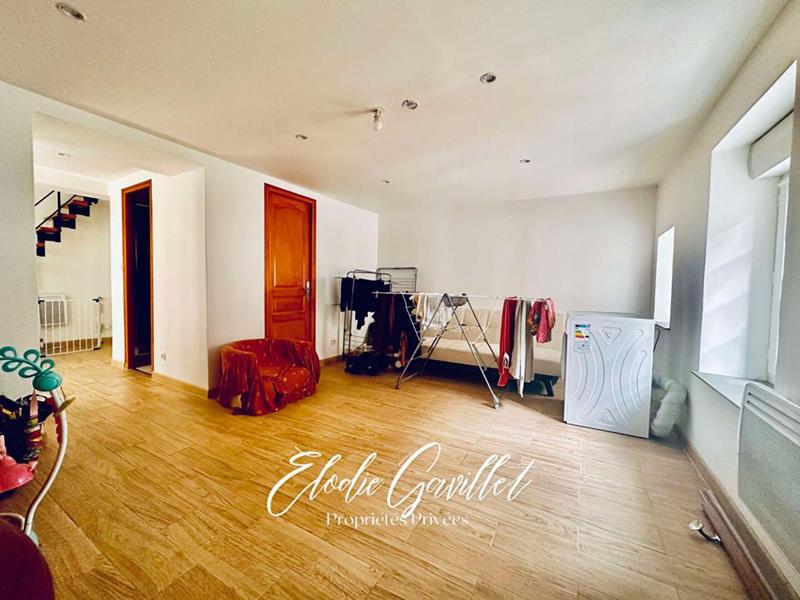 Maison - 95 m² - 5 pièces