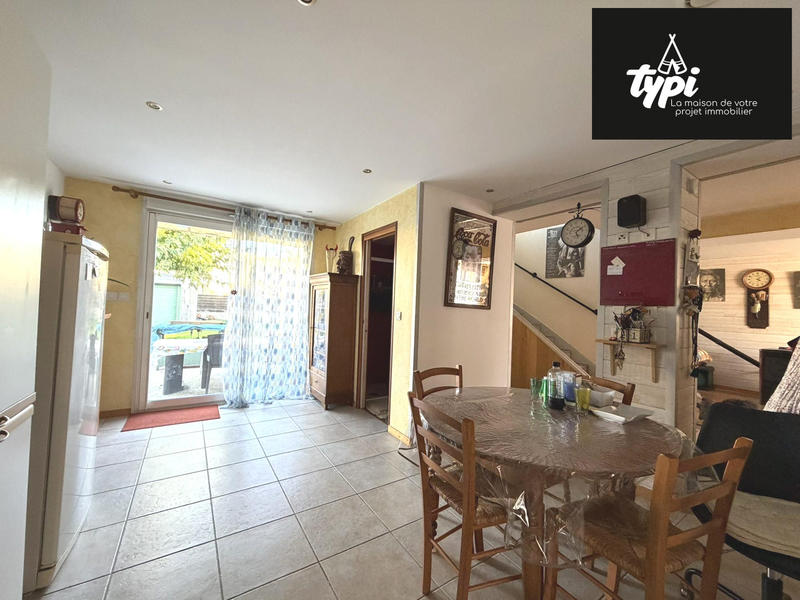 Maison - 148 m² - 8 pièces