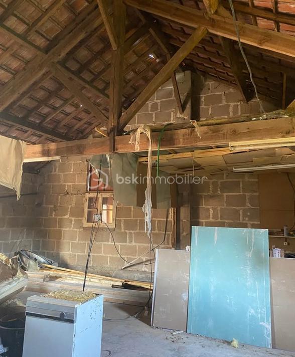 Maison - 100 m² - 1 pièce