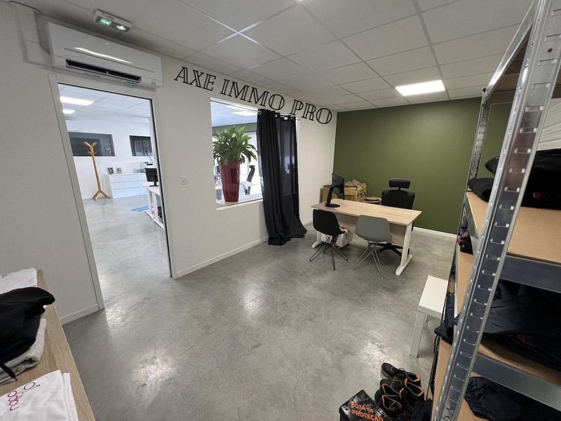 Bureau - 150 m² - 6 pièces