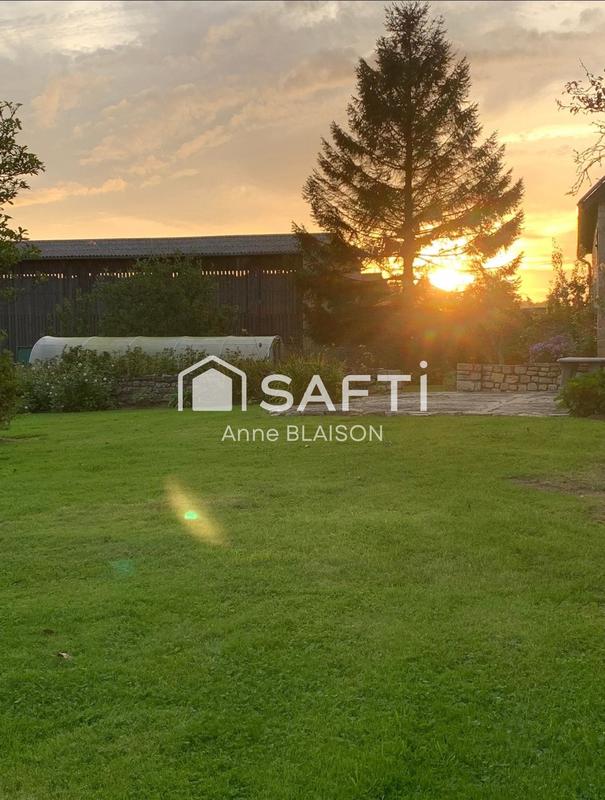 Maison - 252 m² - 12 pièces