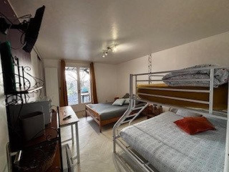 Maison - 215 m² - 6 pièces