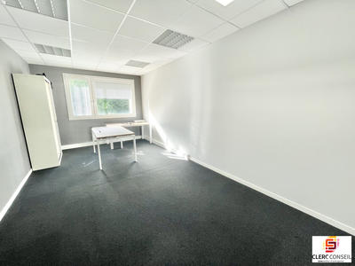 Bureau - 101 m²