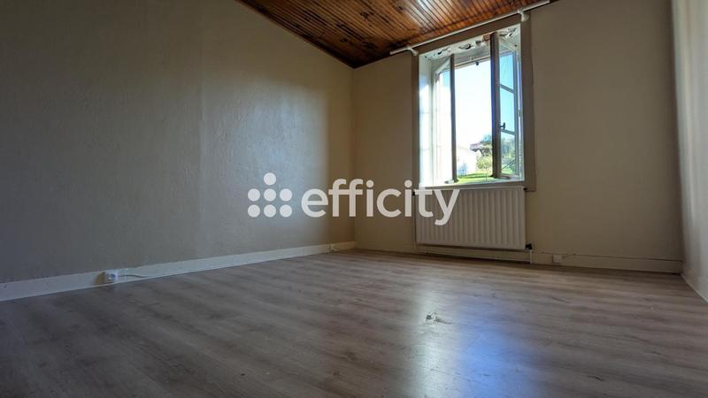 Maison - 96 m² - 5 pièces