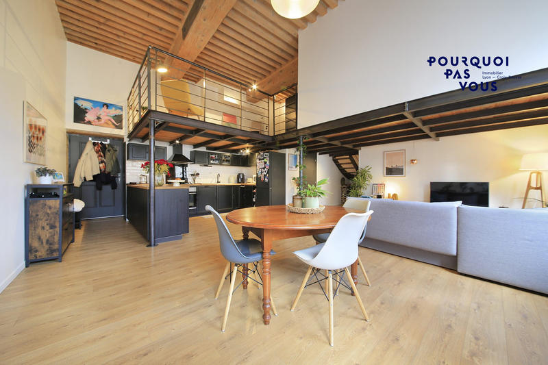 Appartement - 110 m² - 4 pièces