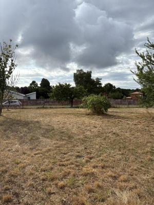 Terrain constructible - 1 661 m²