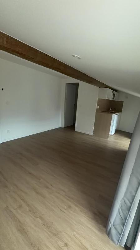 Studio - 14 m² - 1 pièce