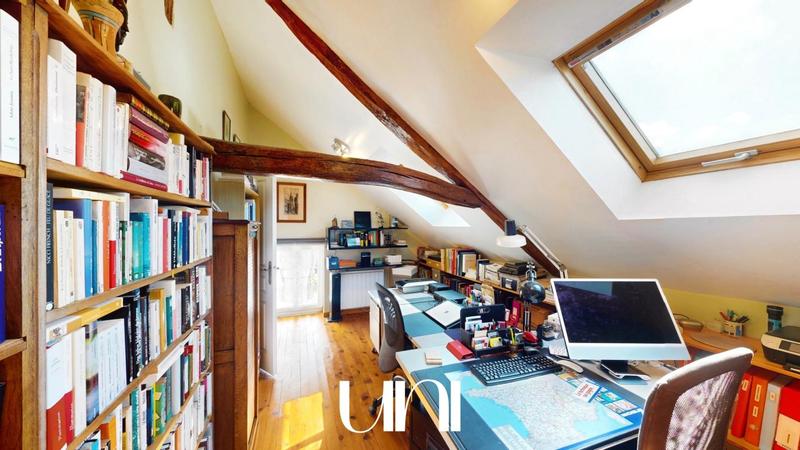 Maison - 400 m² - 7 pièces